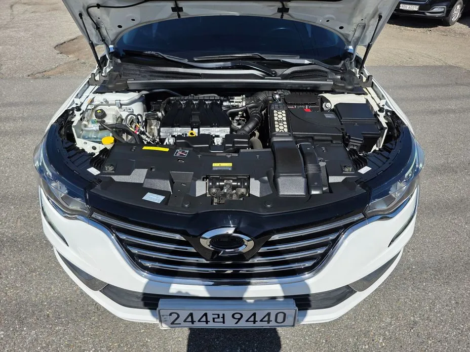 Renault SM6