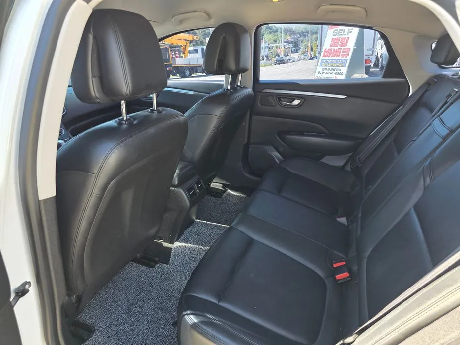 Renault SM6