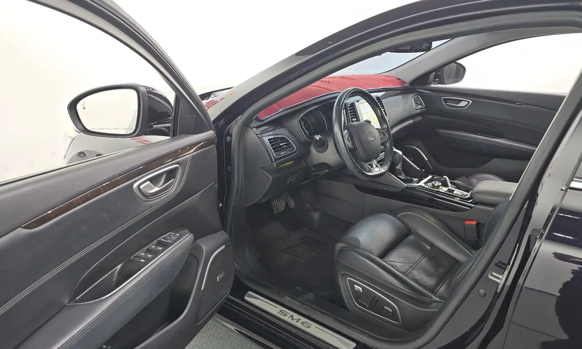Renault SM6