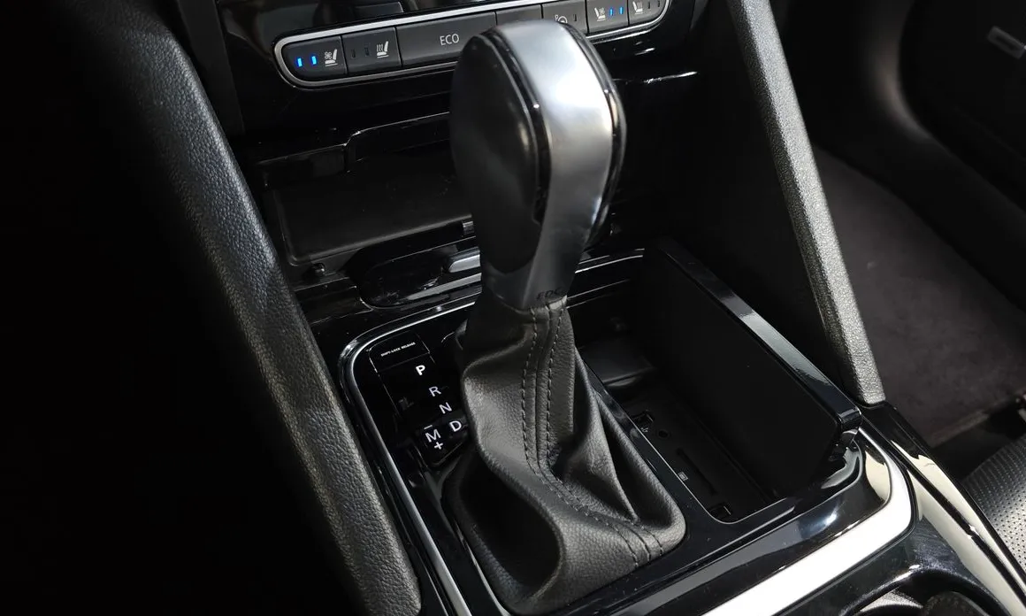 Renault SM6