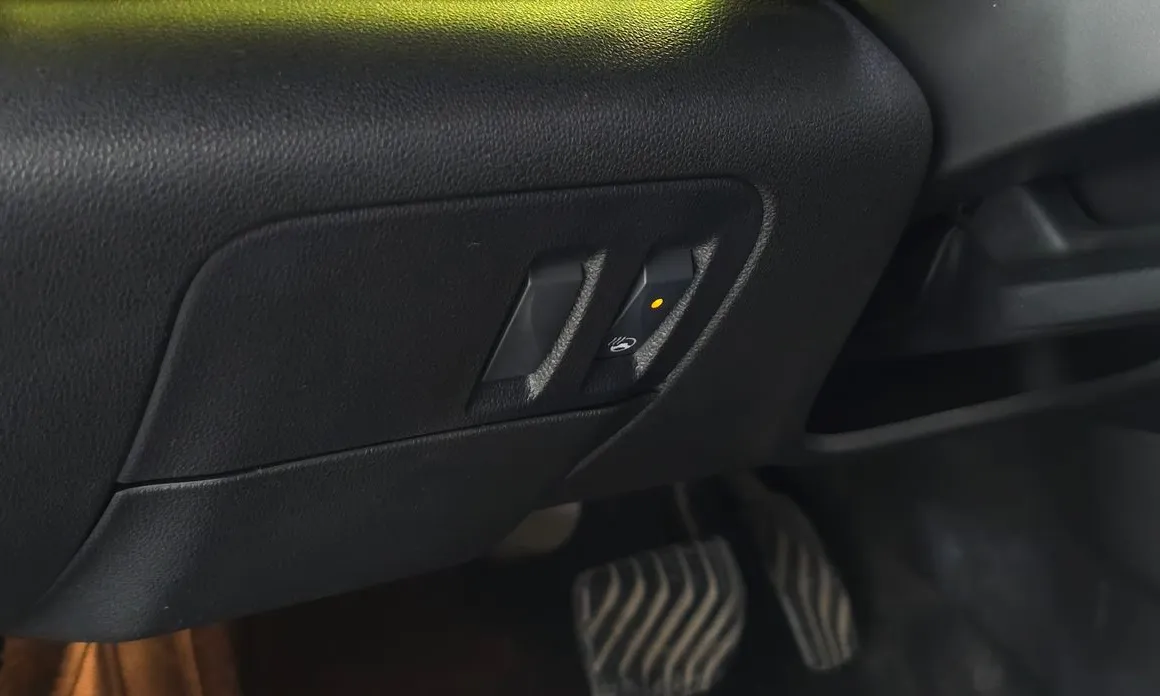 Renault SM6