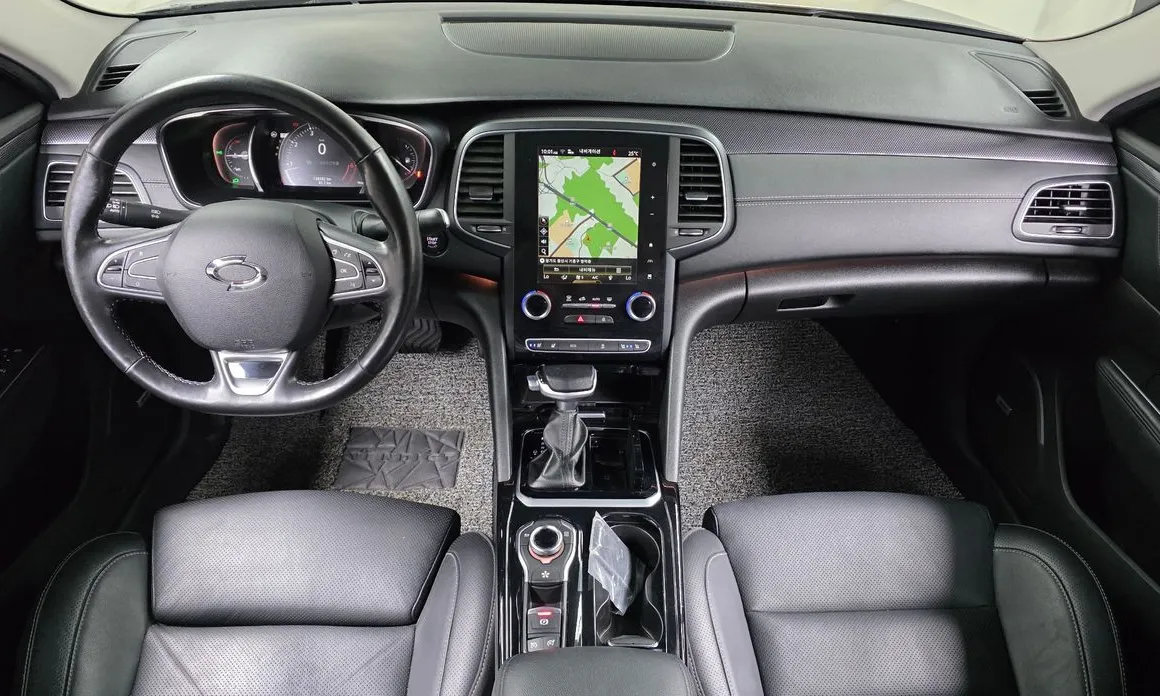 Renault SM6