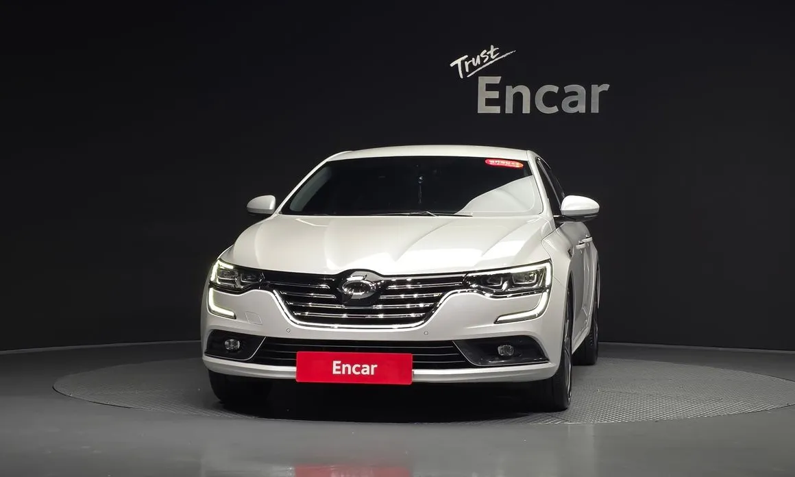 Renault SM6