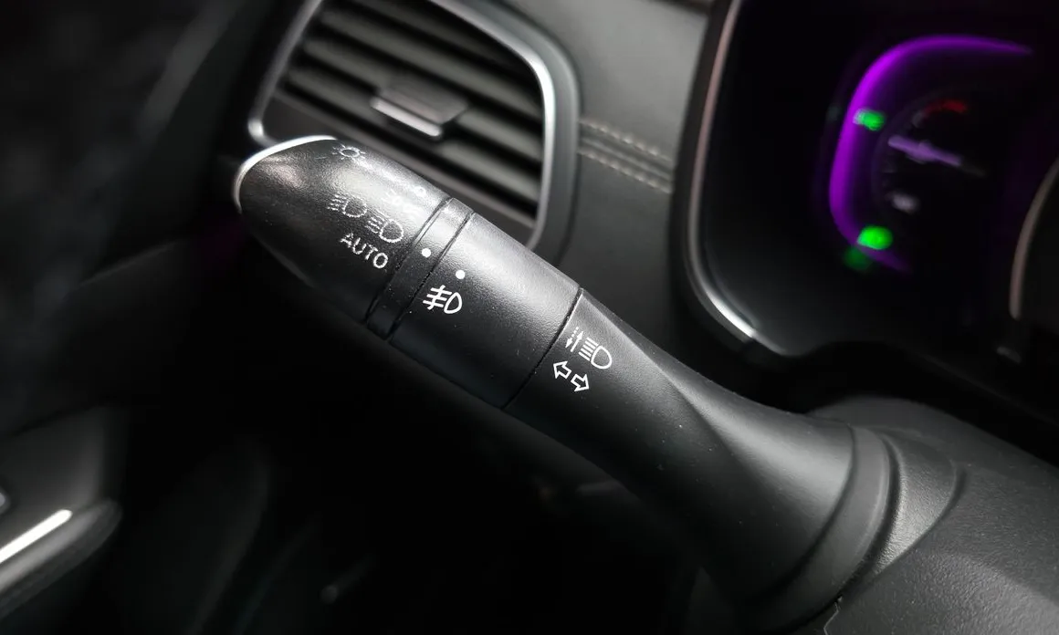 Renault SM6