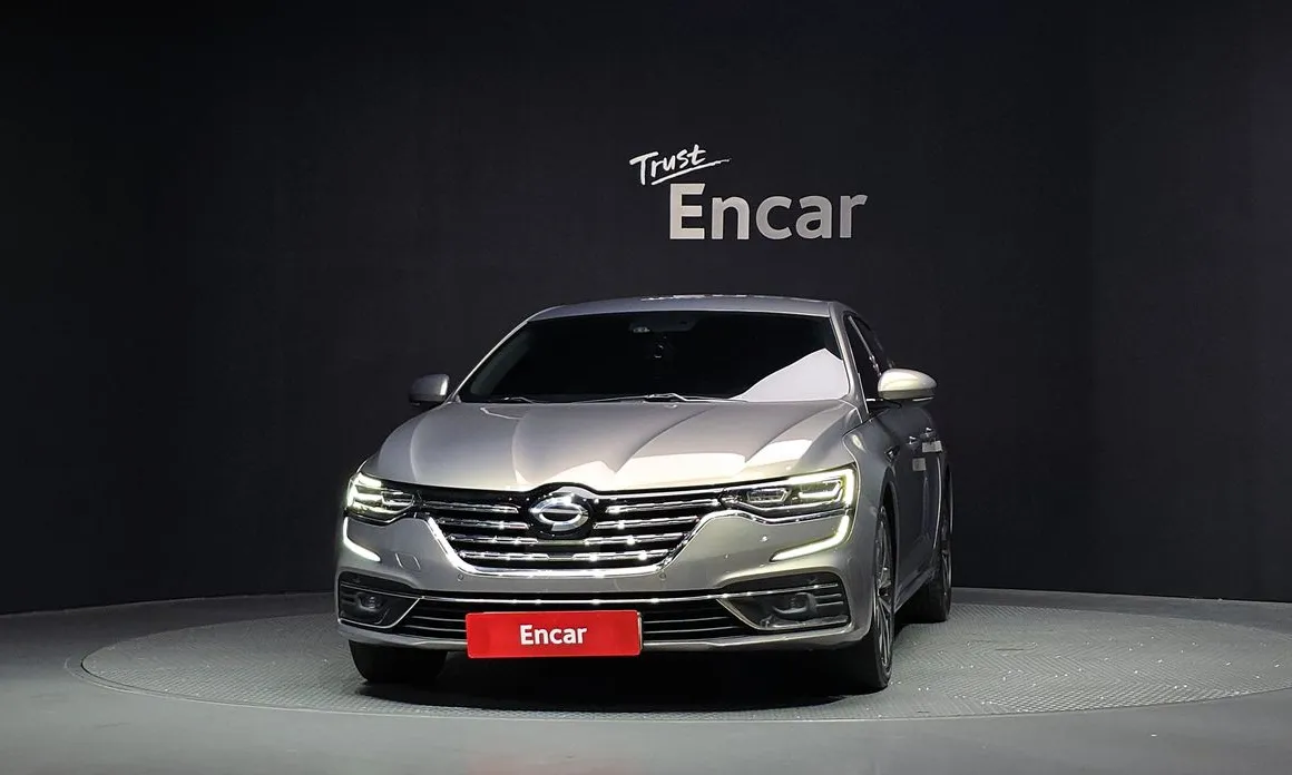 Renault SM6