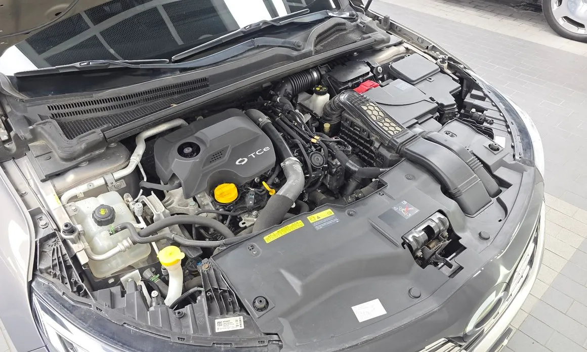Renault SM6