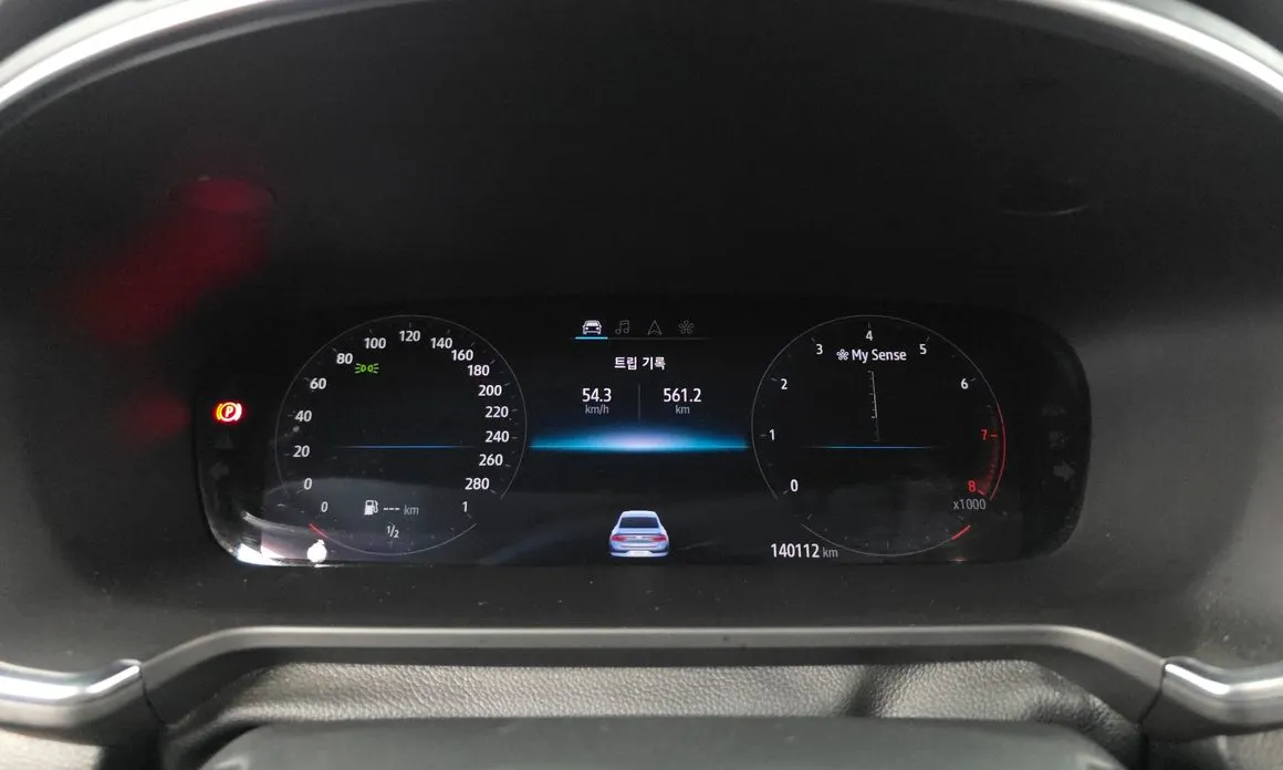 Renault SM6