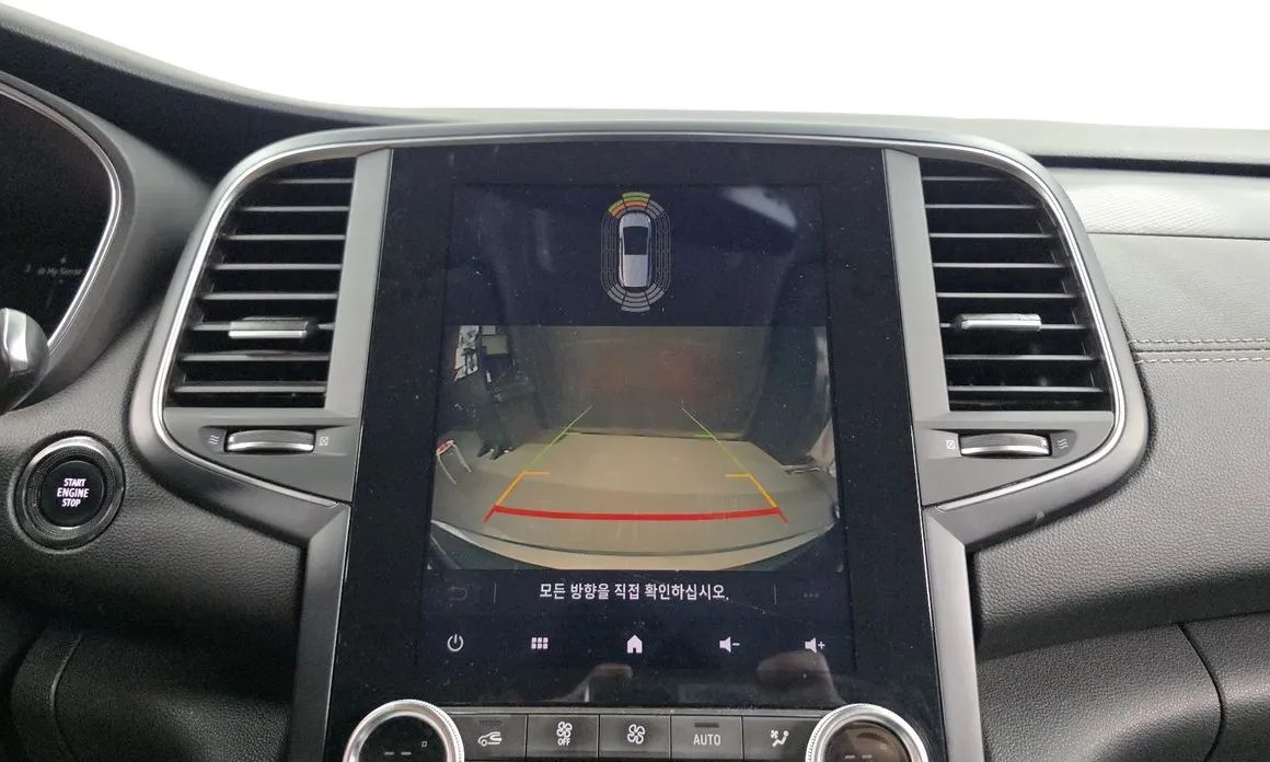 Renault SM6
