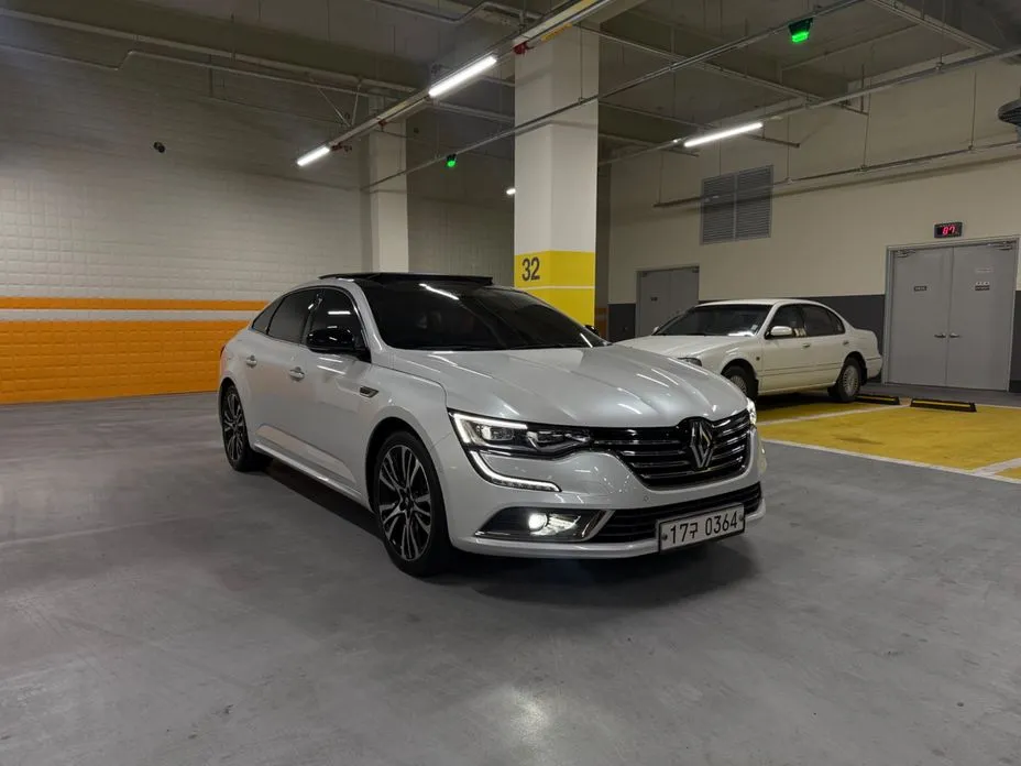 Renault SM6