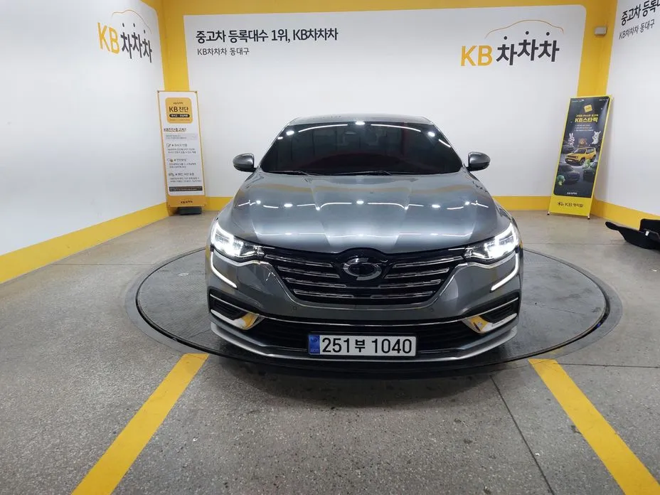 Renault SM6