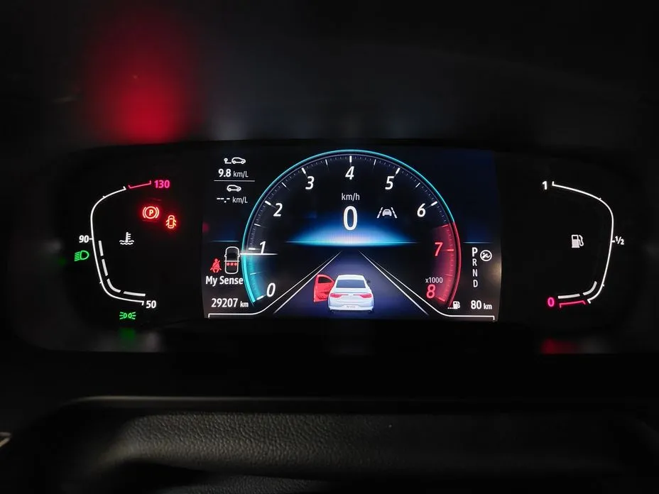 Renault SM6