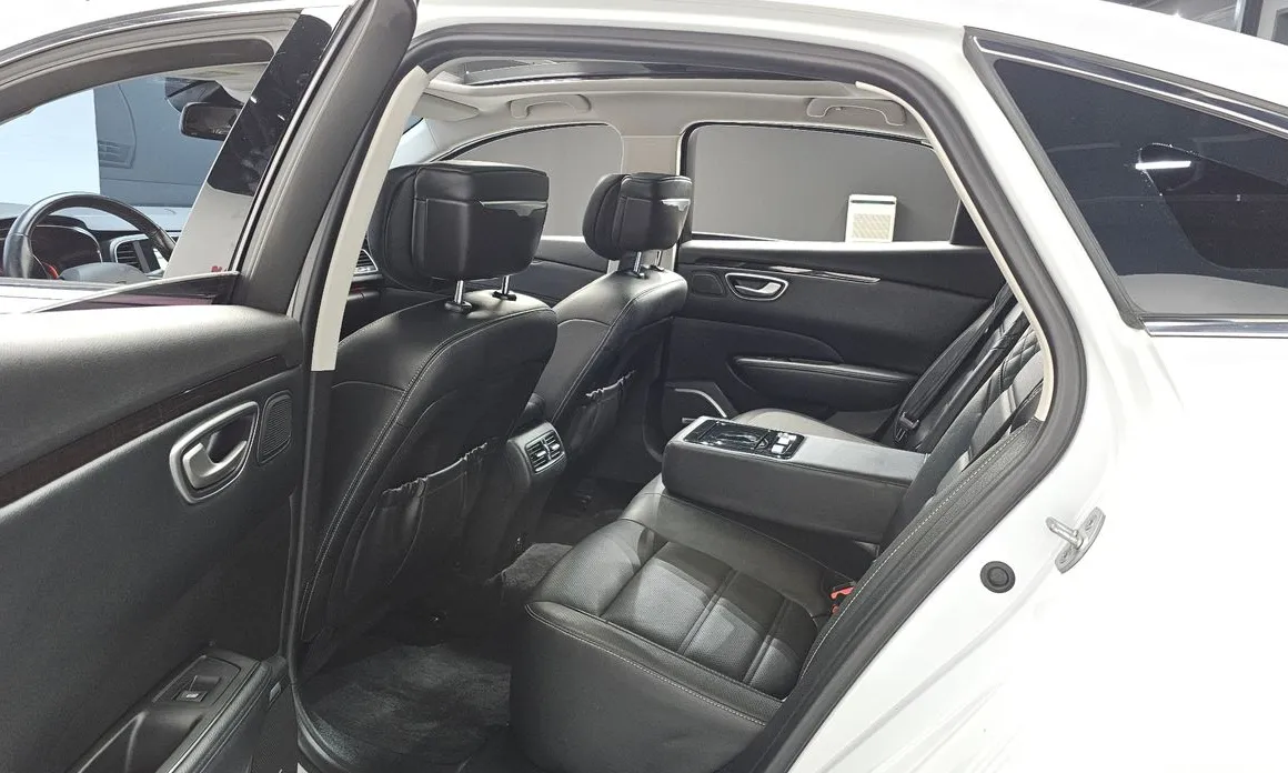 Renault SM6
