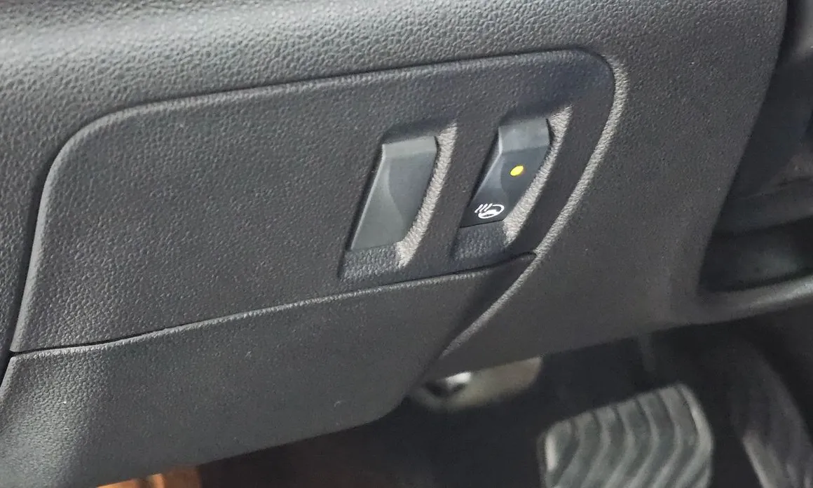 Renault SM6