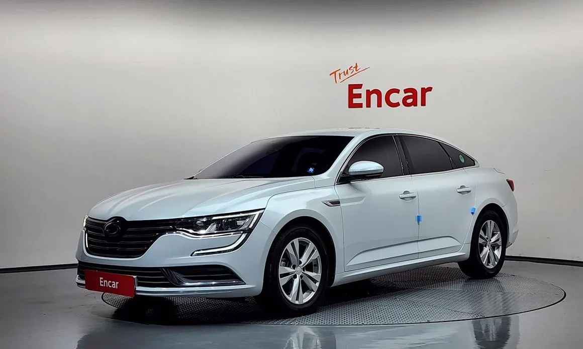 Renault SM6