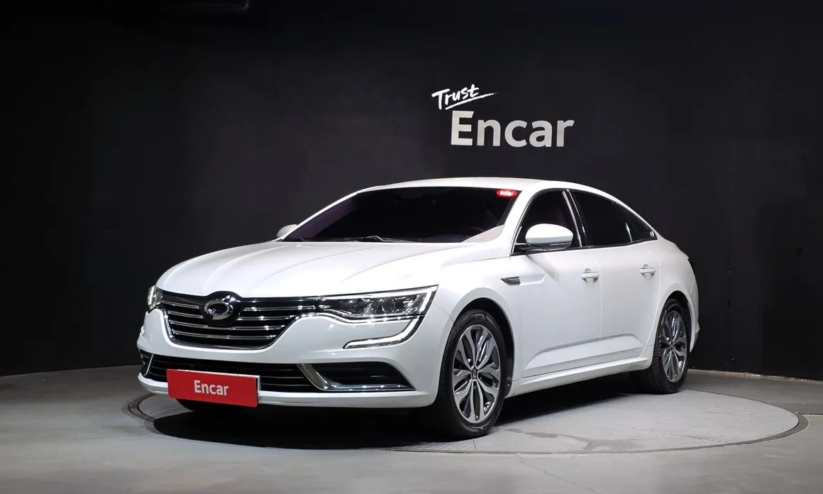 Renault SM6