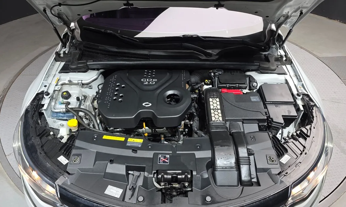 Renault SM6