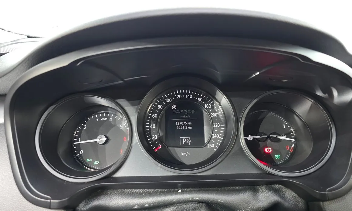 Renault SM6