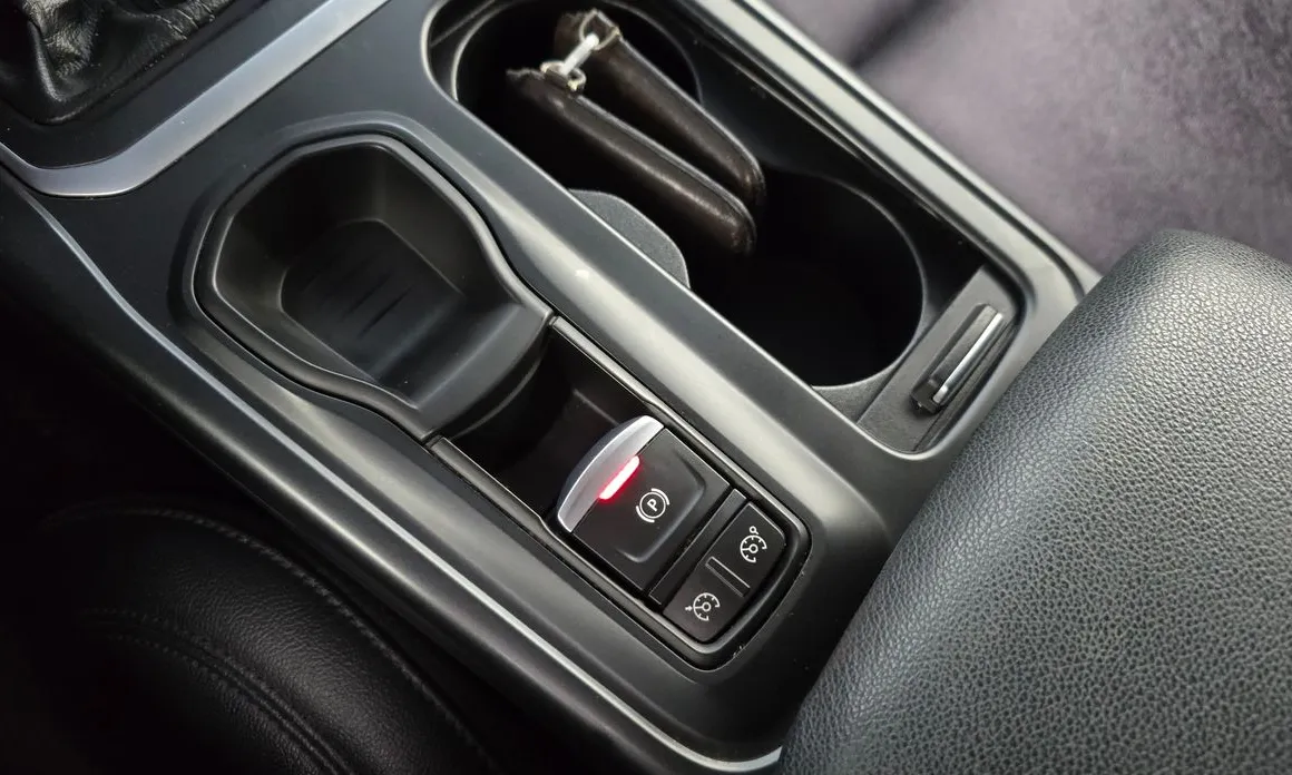 Renault SM6