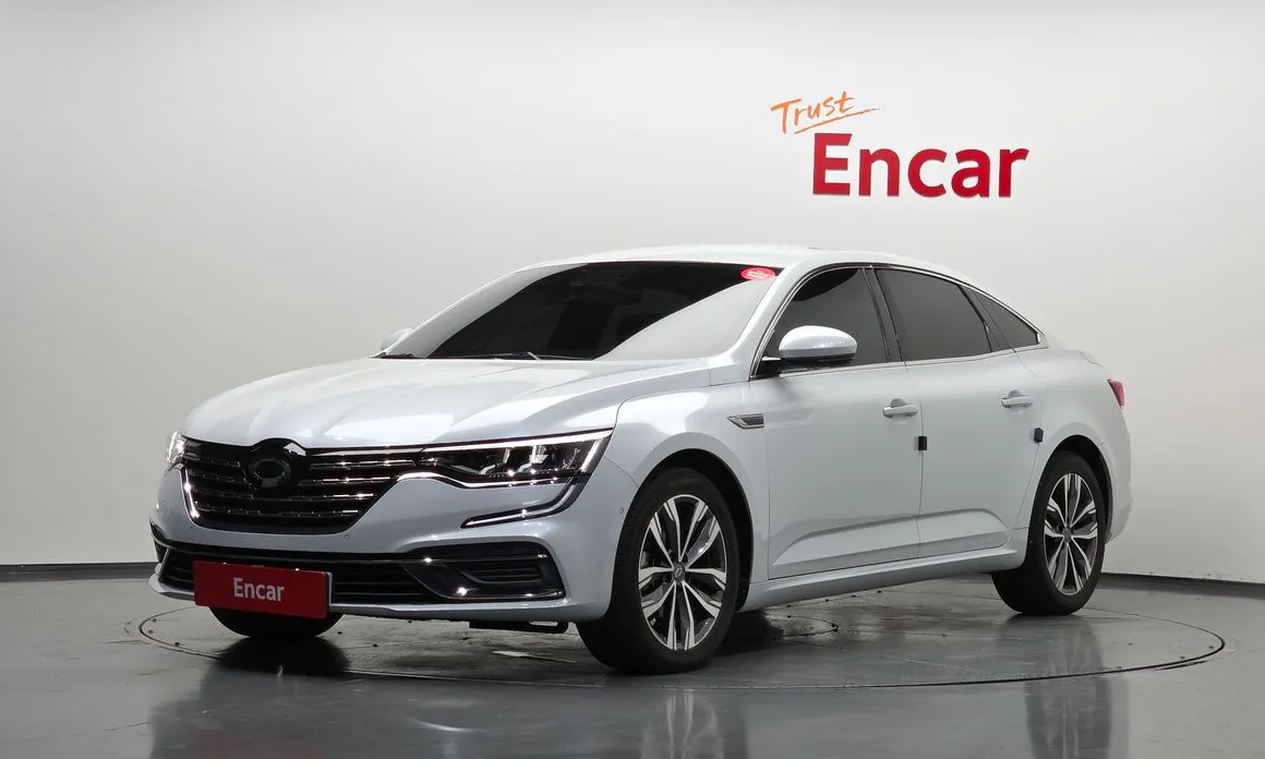 Renault SM6