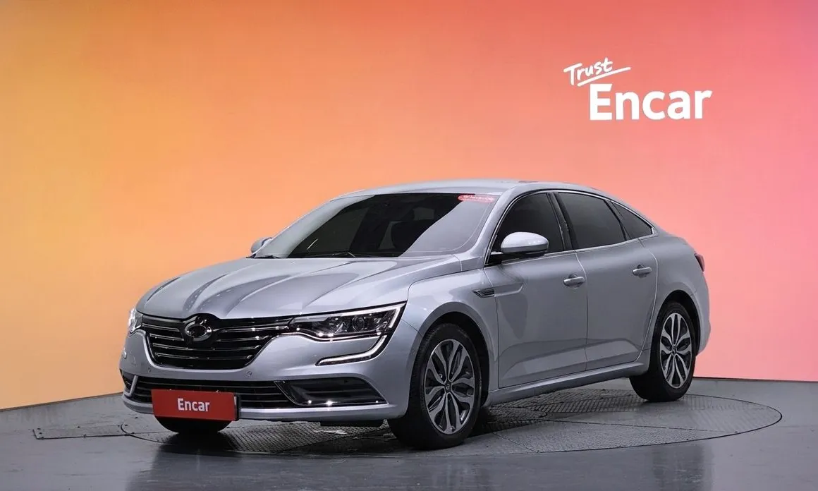 Renault SM6