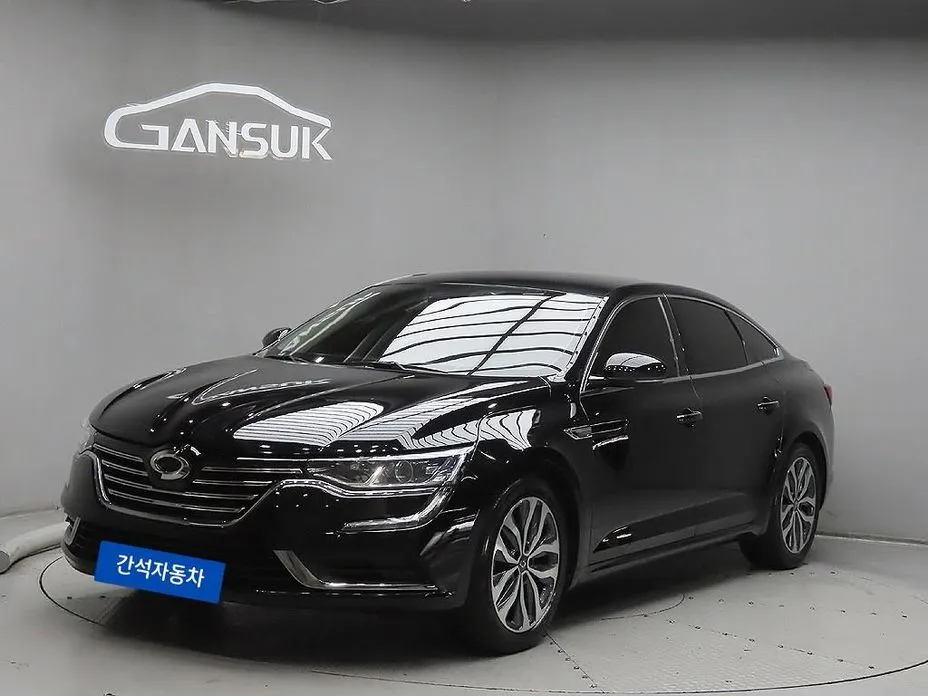 Renault SM6