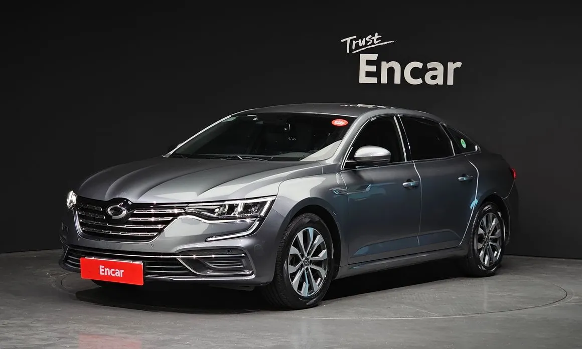 Renault SM6