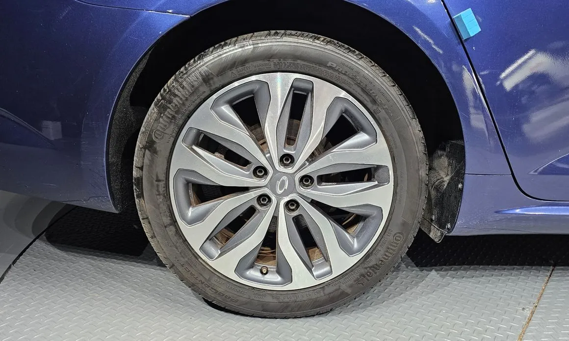 Renault SM6