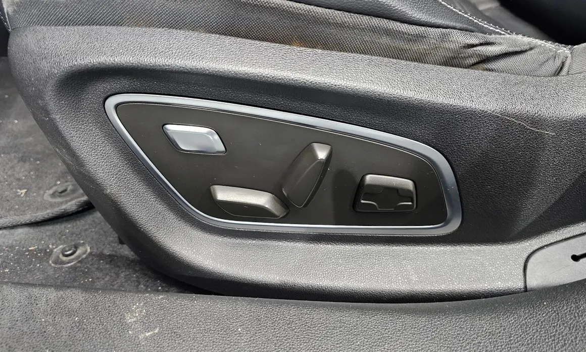 Renault SM6