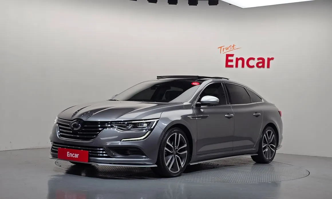 Renault SM6