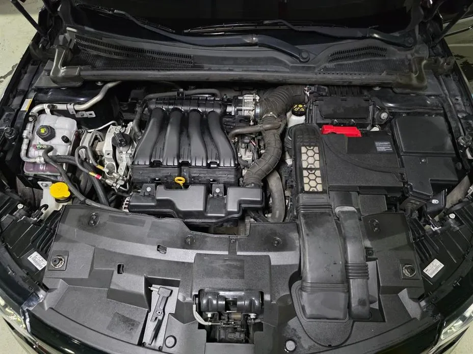 Renault SM6