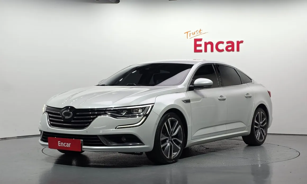 Renault SM6