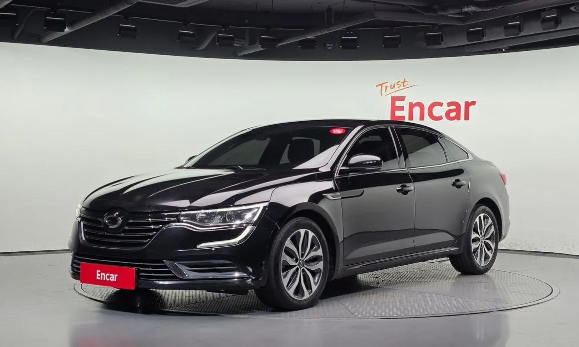 Renault SM6