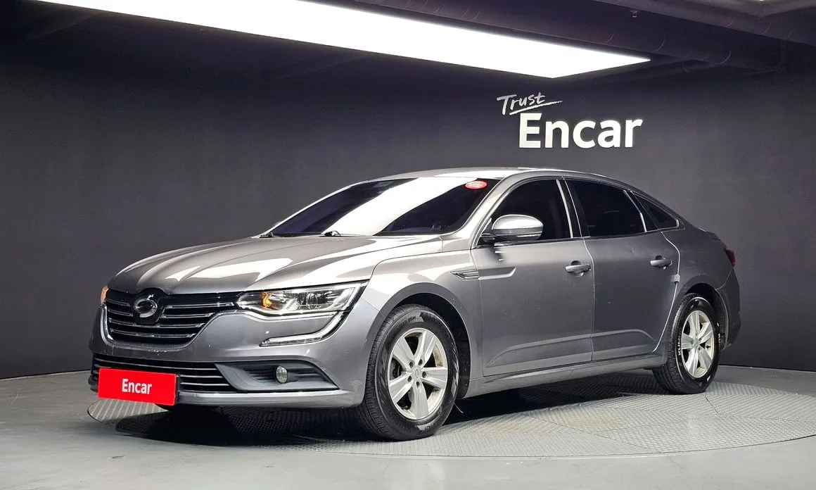Renault SM6