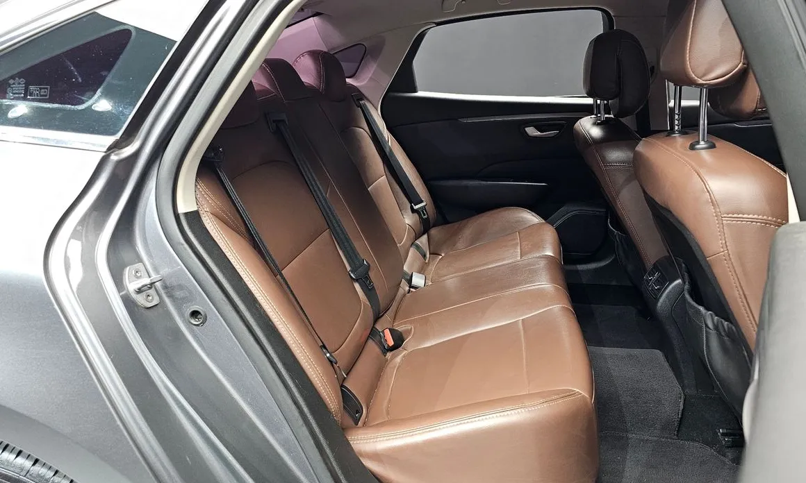 Renault SM6