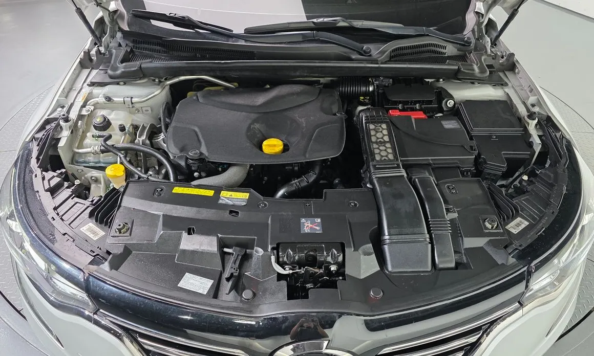 Renault SM6