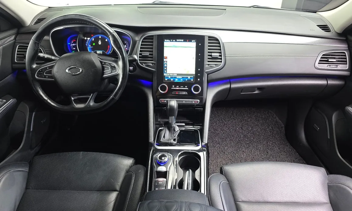 Renault SM6