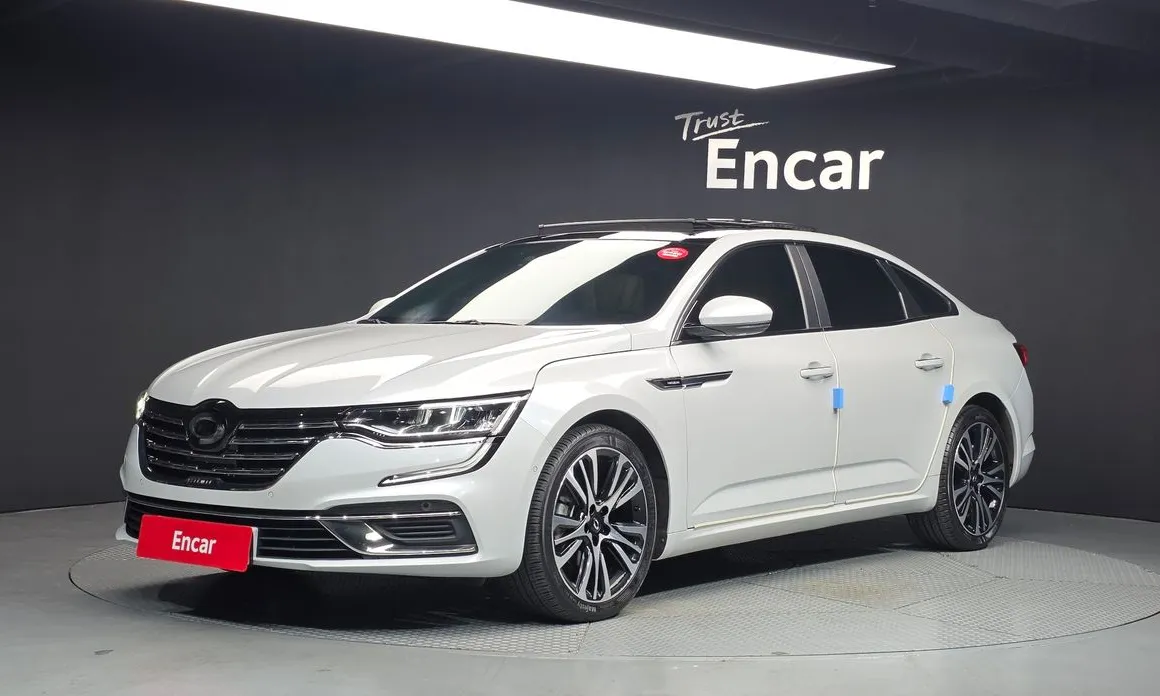 Renault SM6