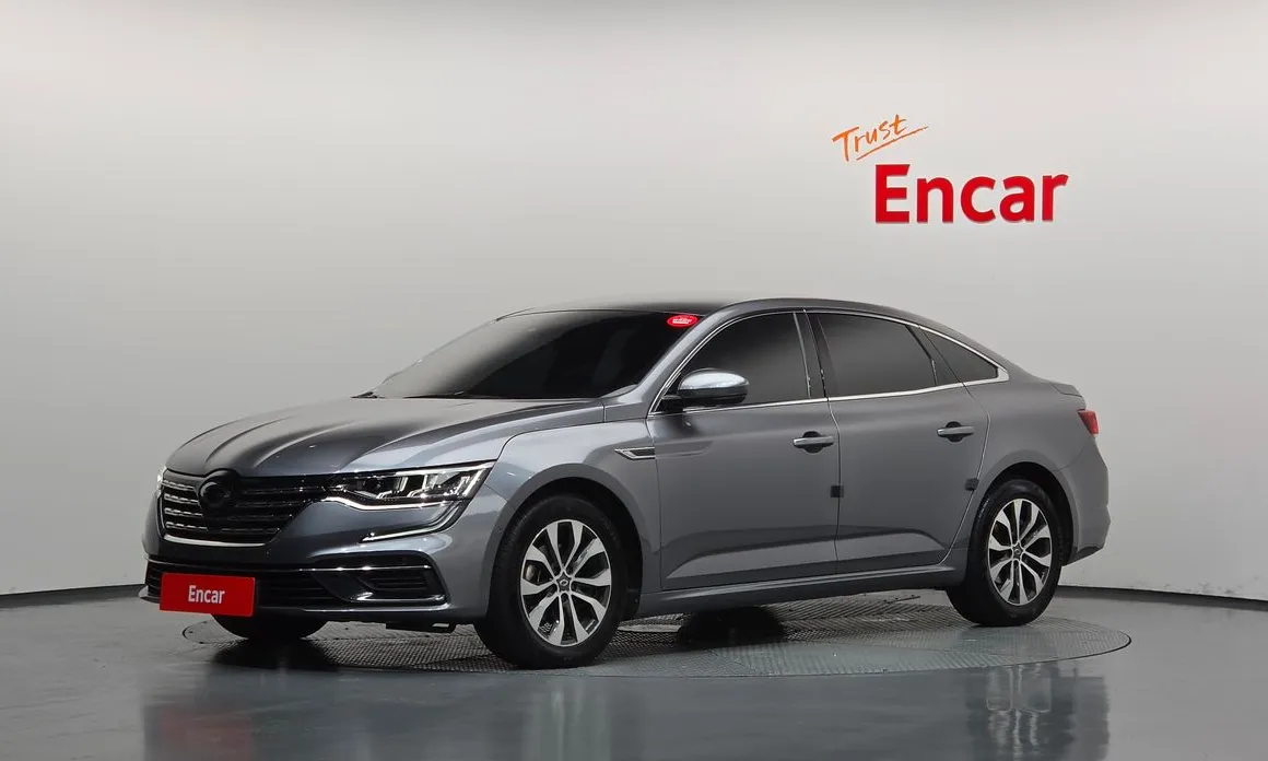 Renault SM6