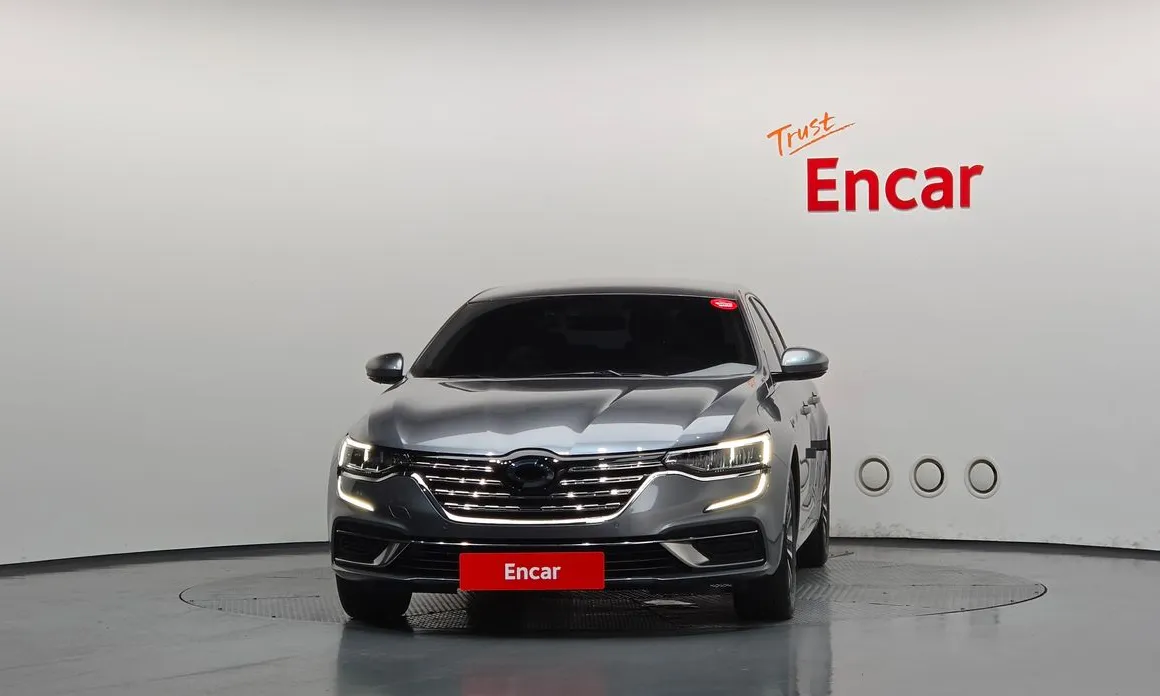 Renault SM6