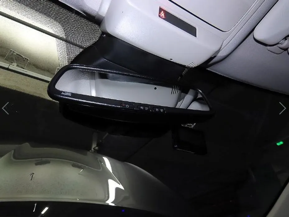 Renault SM6