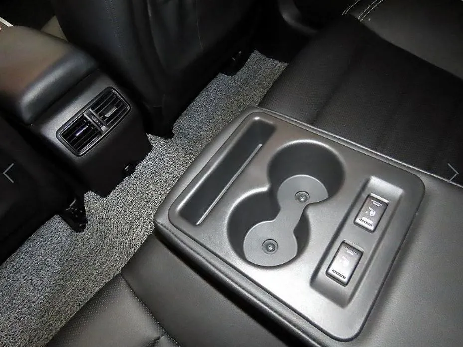 Renault SM6