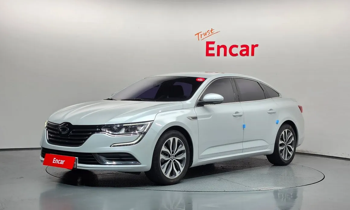 Renault SM6