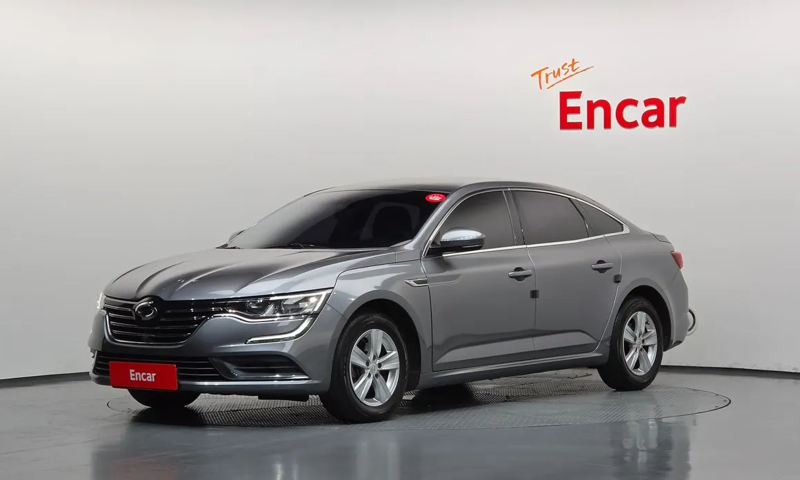 Renault SM6
