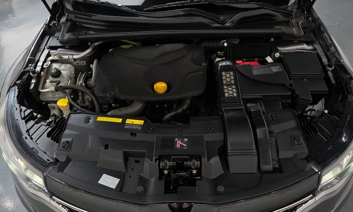Renault SM6