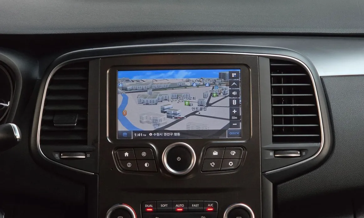 Renault SM6