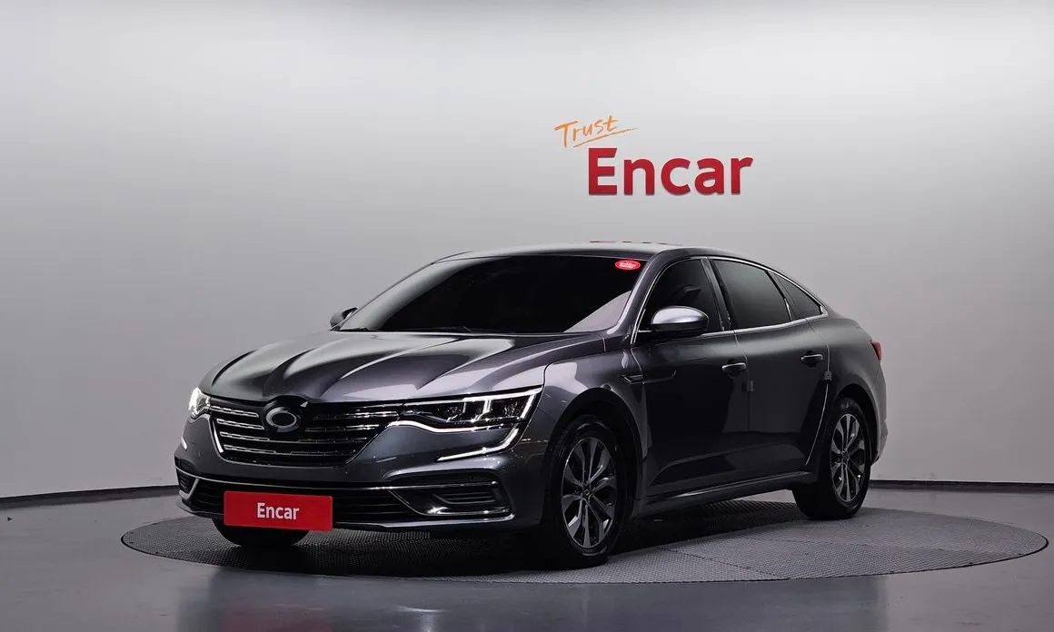 Renault SM6