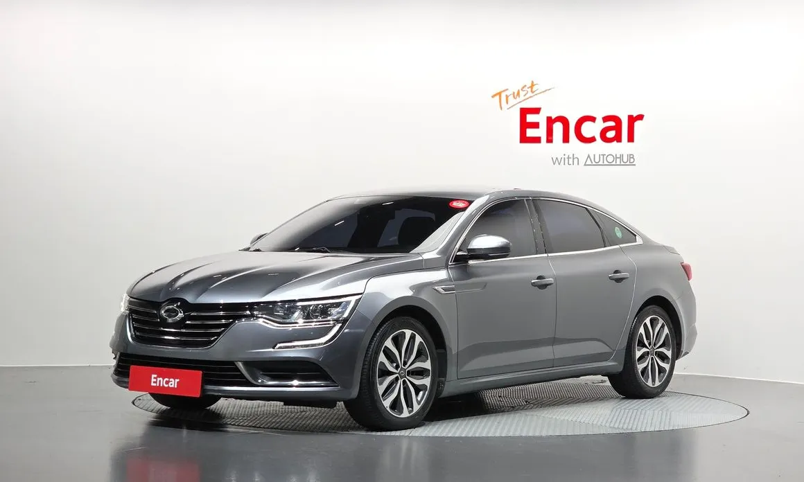 Renault SM6
