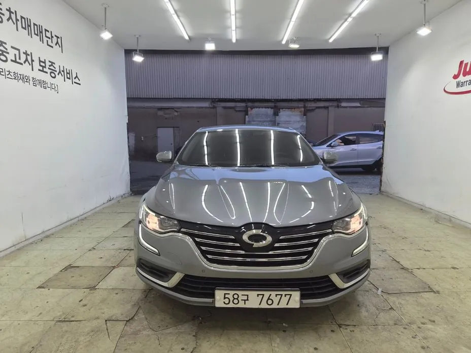 Renault SM6
