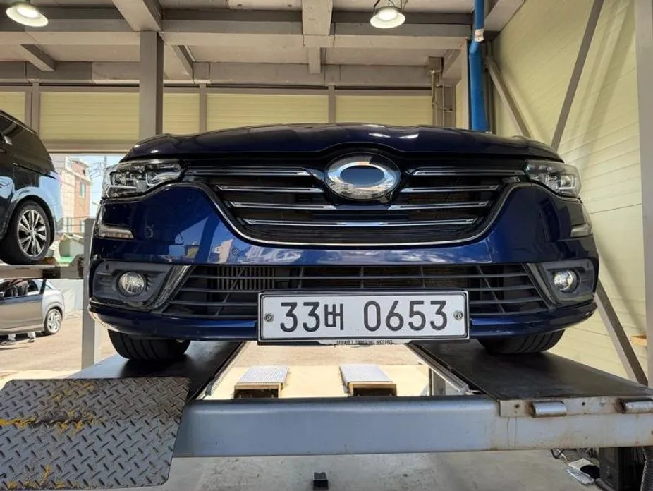 Renault SM6