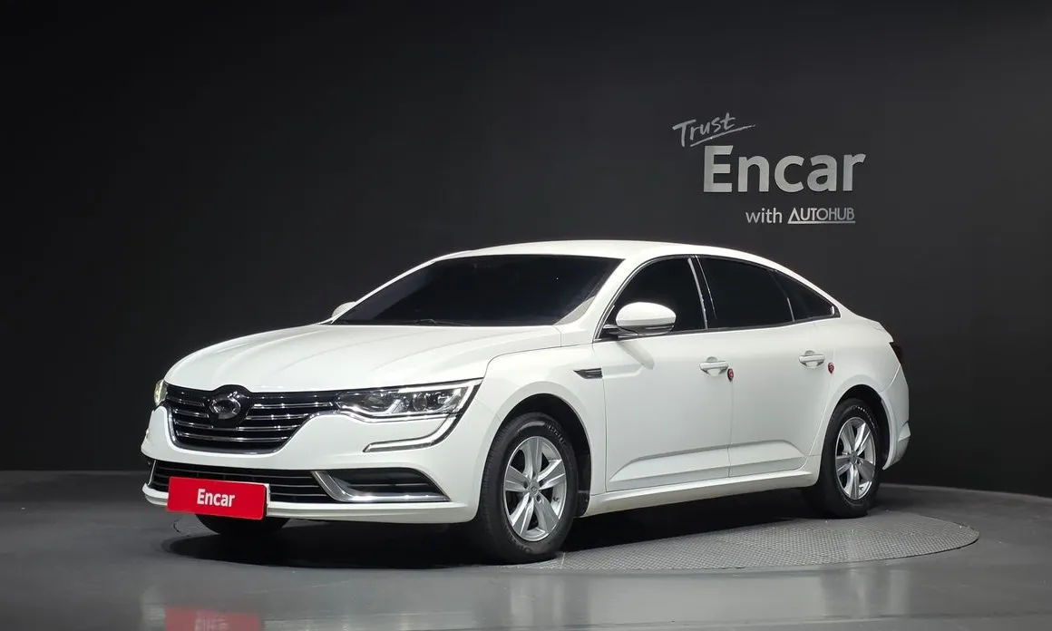 Renault SM6